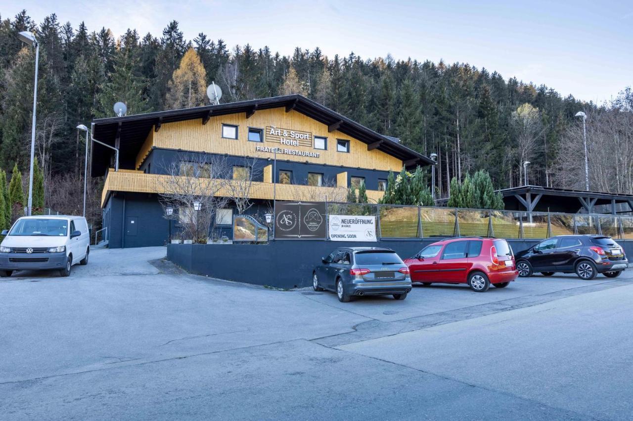 The Art And Sporthotel Innsbruck Exterior photo